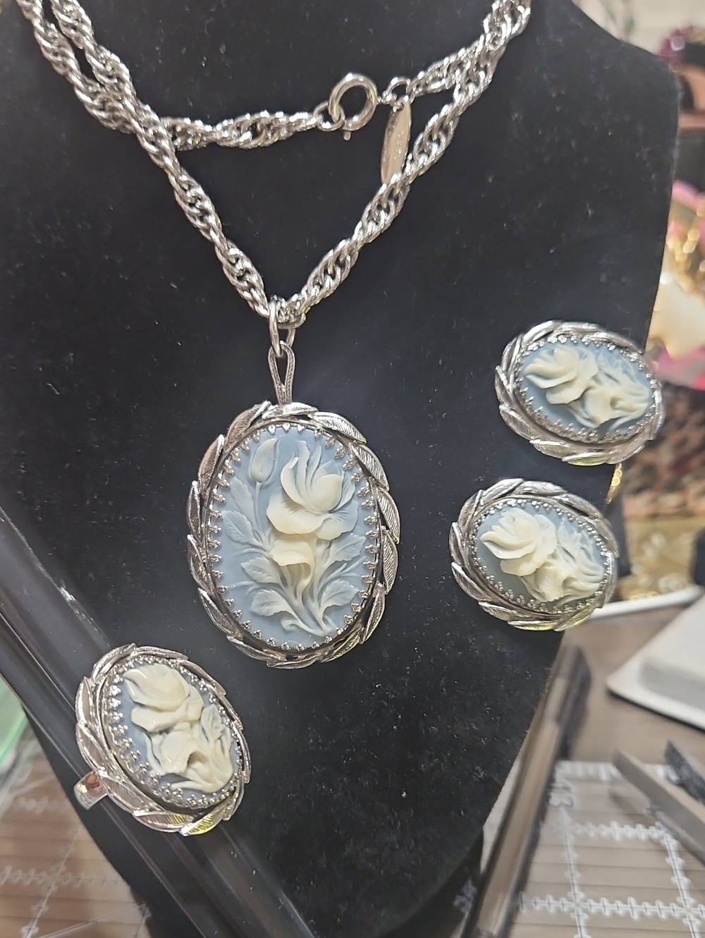 Whiting And Davis Blue and Cream Floral Cameo Pendant Necklace, Earring & Ring